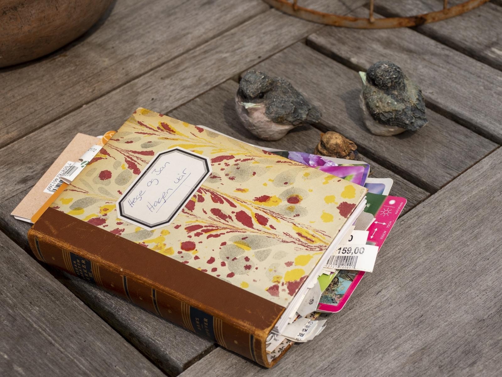 Tomten er utnyttet til fulle, men alle som har satt sine ben i et gartneri vet at en slik hage ikke anlegges over natten.Her er det gjort et møysommelig arbeid. Galleribilde