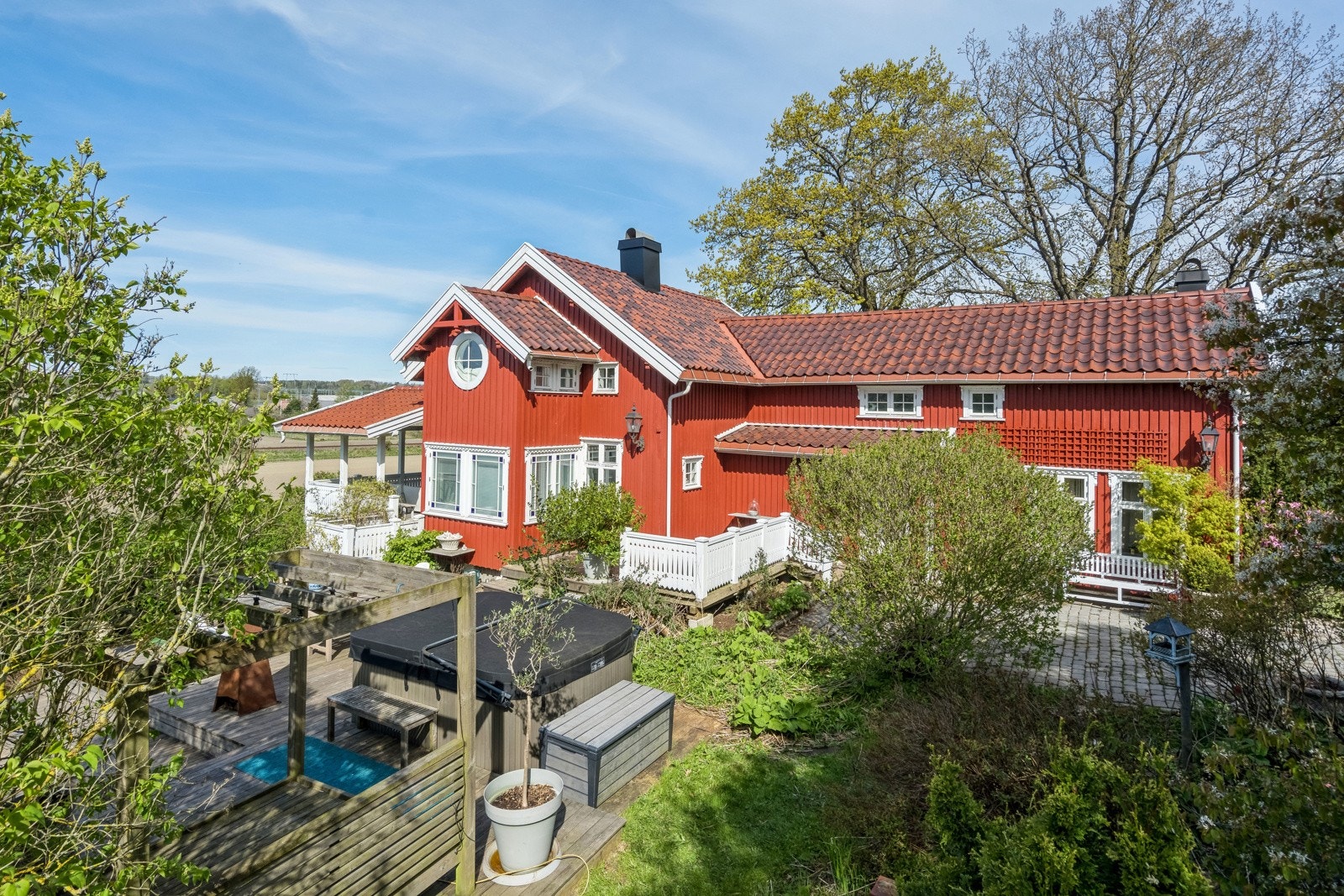 Stor og pen enebolig fra 1920. Velholdt sjarm og bevart sjel Galleribilde