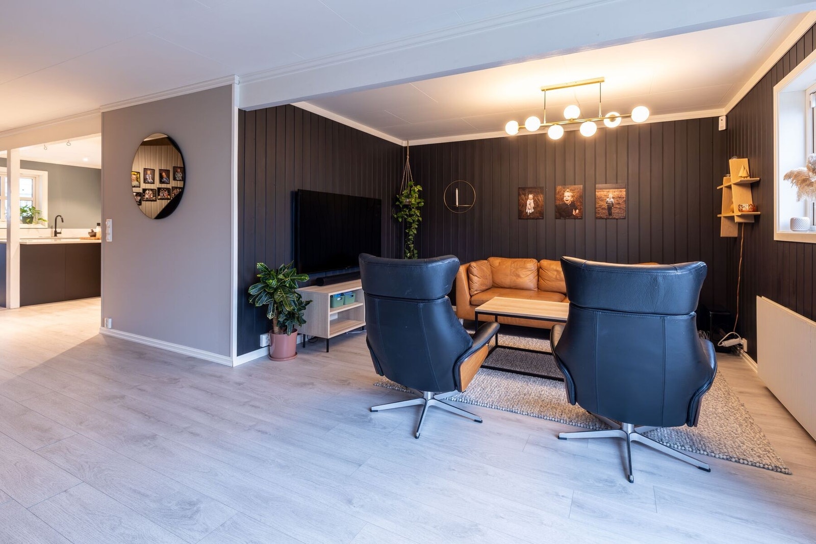 Alle vinduer og dører på huset ble skiftet i 2013 og 2014. Galleribilde