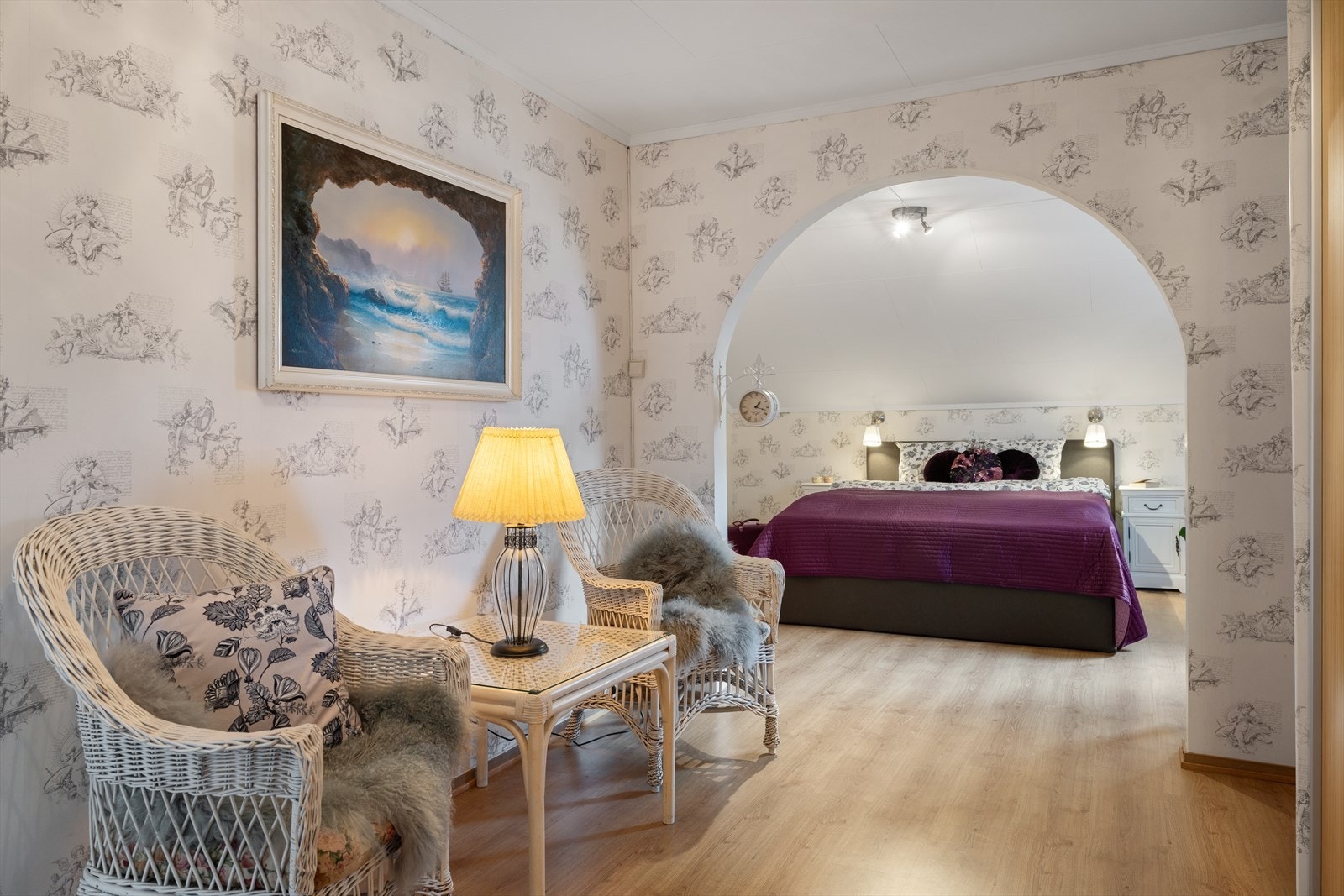 Garderoberom i tilknytning til soverommet Galleribilde