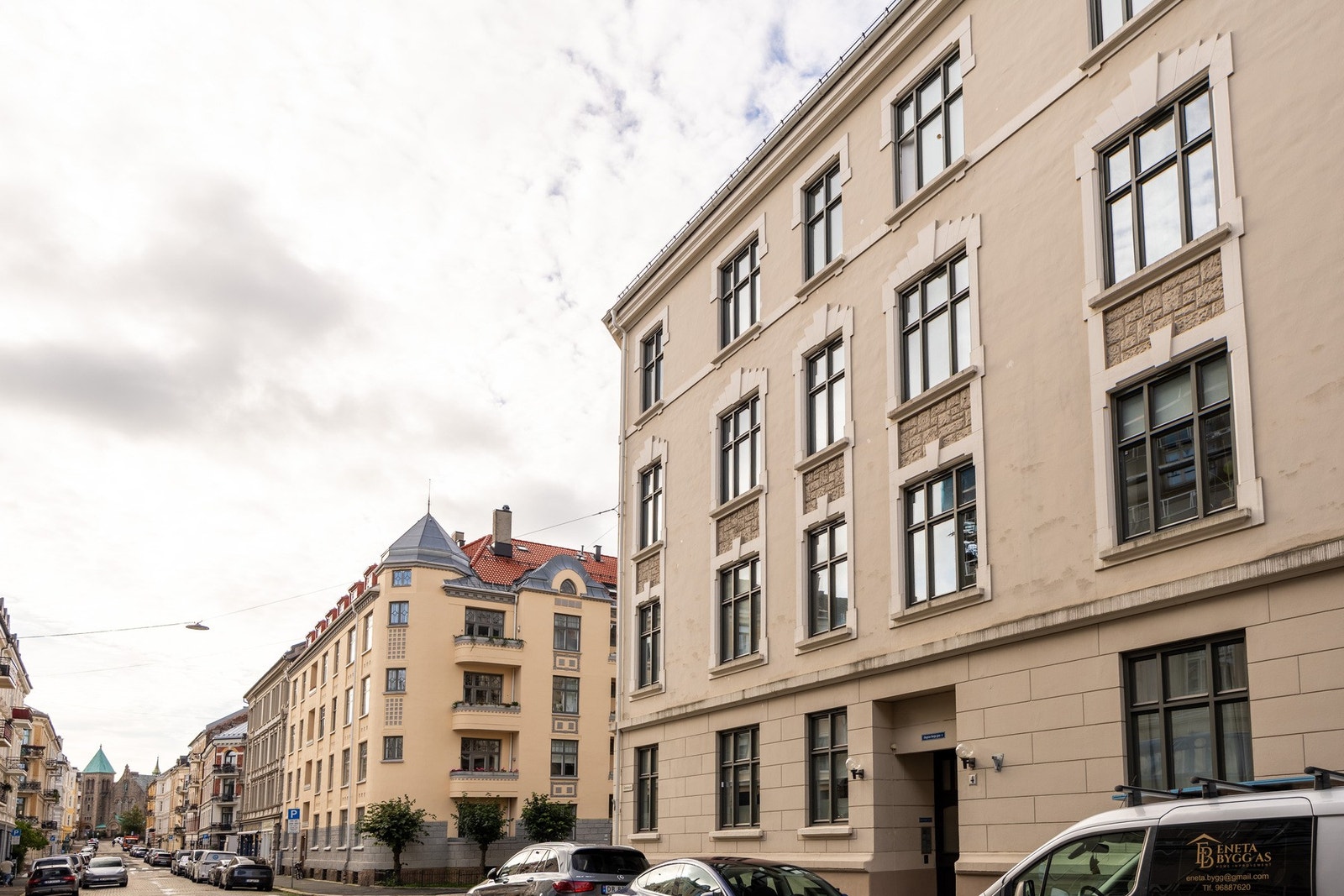 Ettertraktet og stille beliggenhet på hjørnet av Magnus Bergs gate og Gimleveien. Inngang via Gimleveien Galleribilde