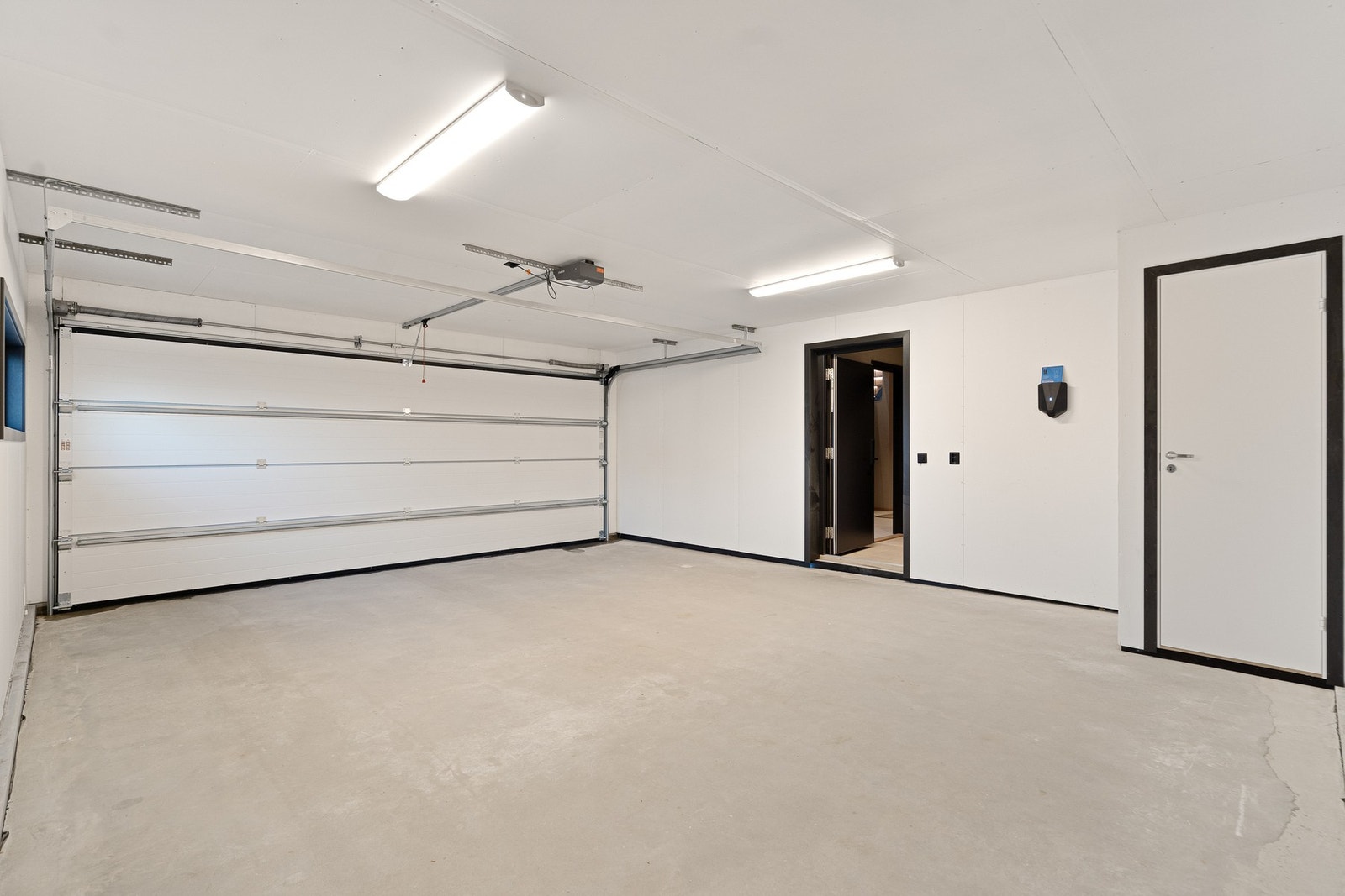 Direkte adkomst mellom garasje og bolig Galleribilde