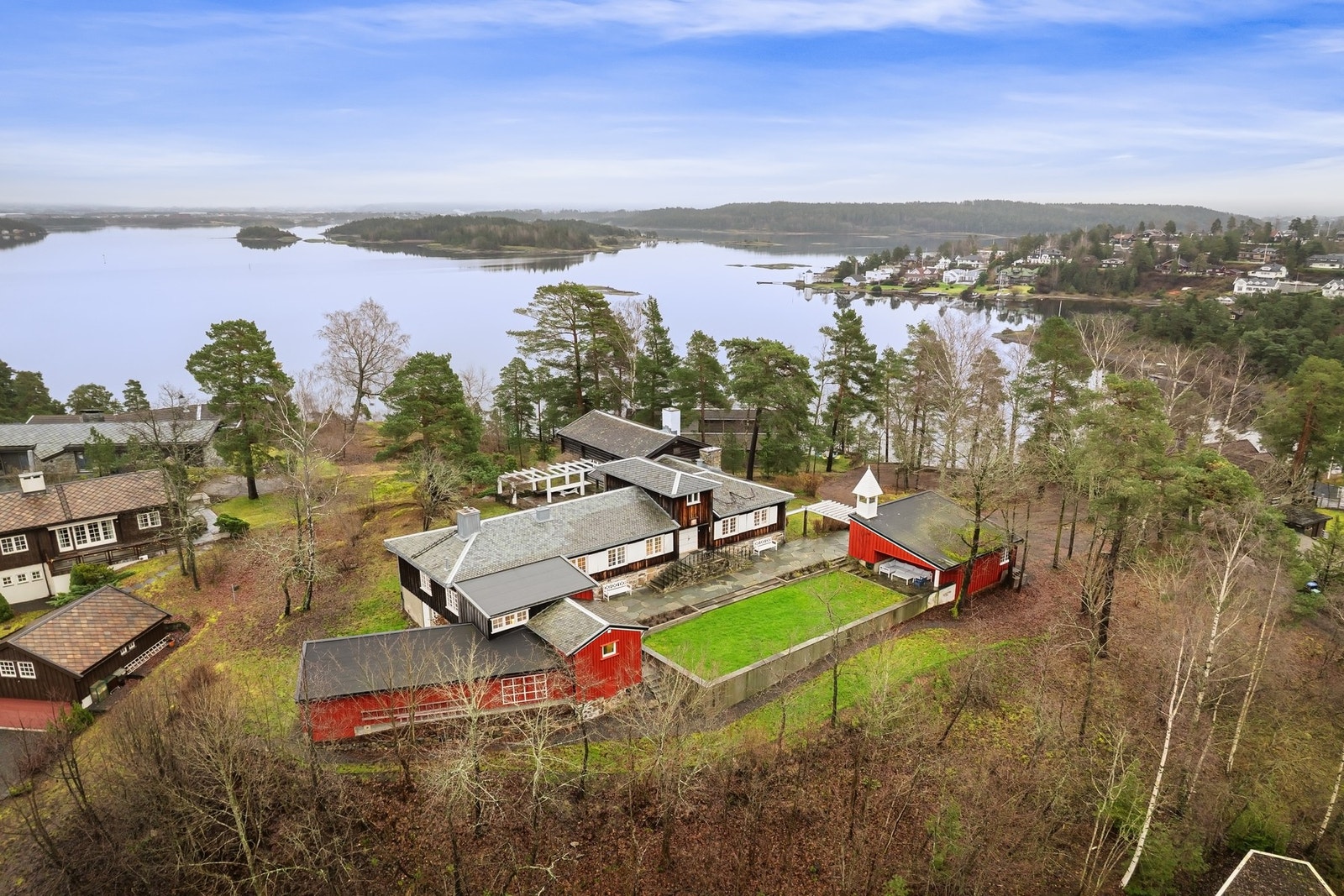 Velkommen til Villa Herrodd, presentert av Christian L. Mathiesen. Galleribilde