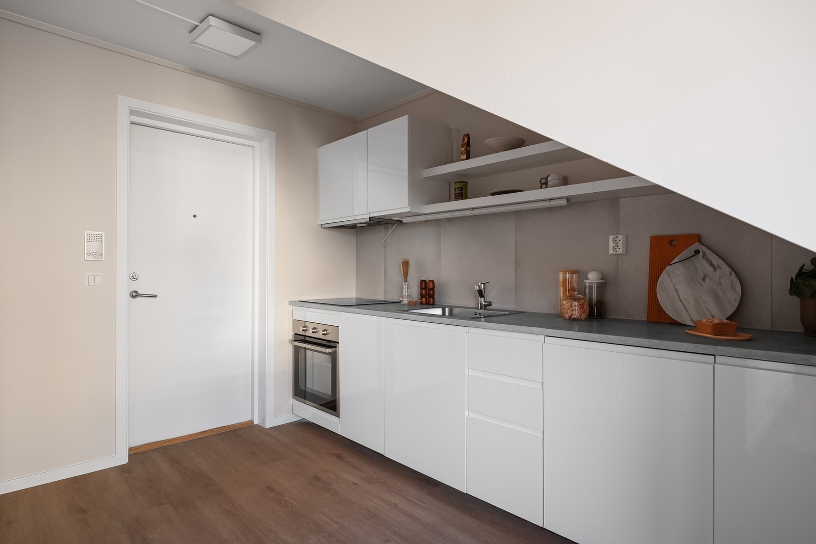 Tidsriktig glatt innredning fra IKEA Galleribilde