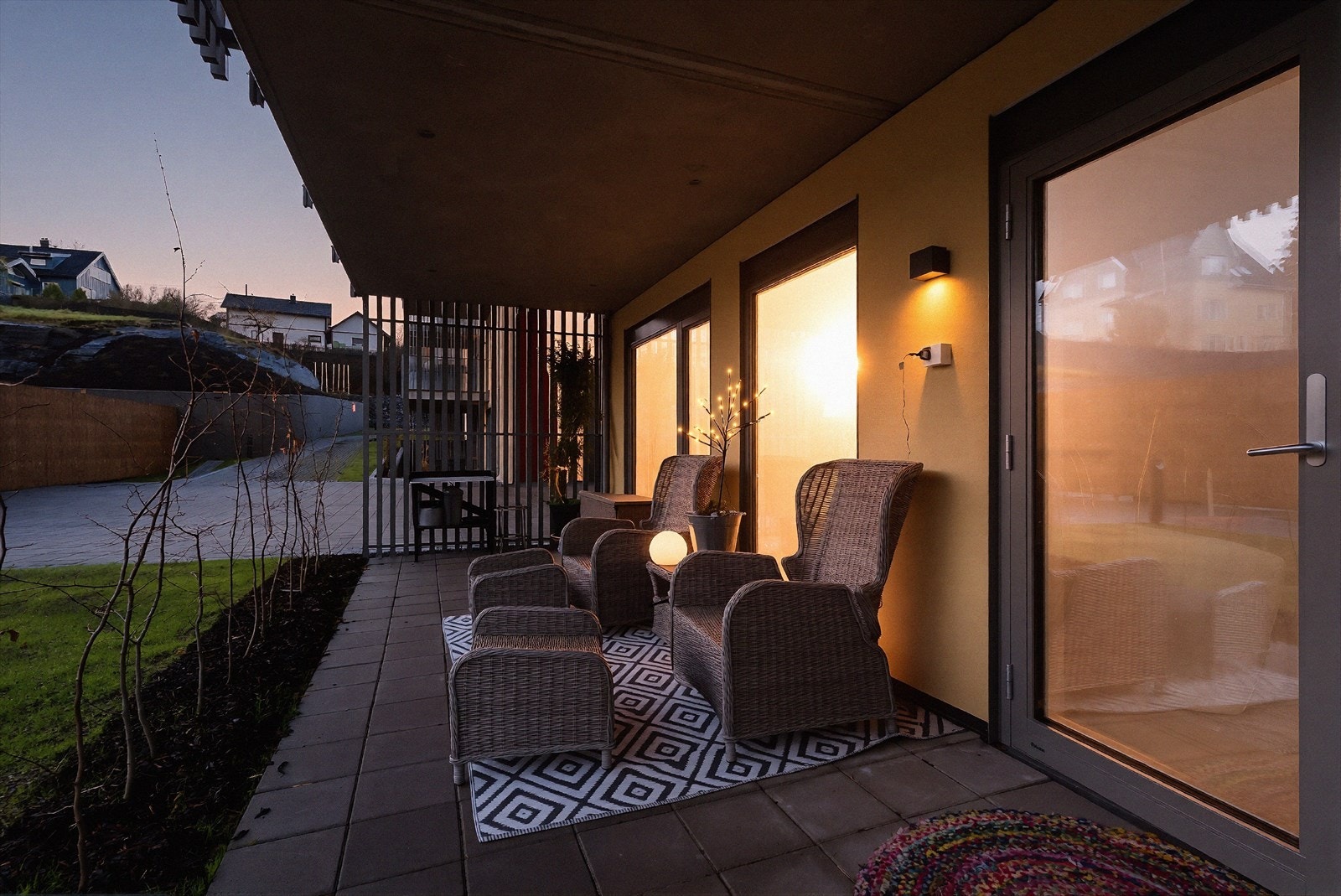 En lekker og lettstelt leilighet fra 2025 i 1.etasje i St. Joseph I borettslag med alle fasiliteter i umiddelbar nærhet. Galleribilde