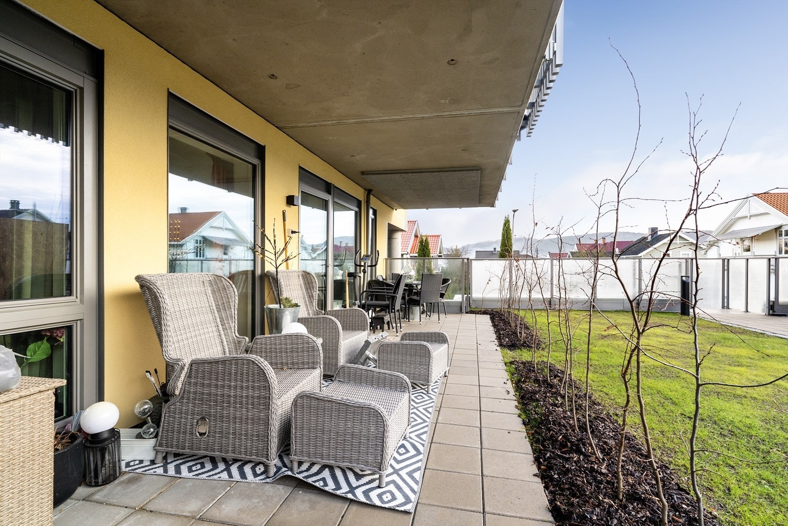 Uteområdet har god plass for utemøblement. Galleribilde