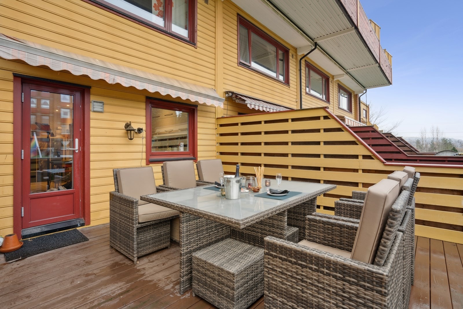 Boligen har i tillegg en fantastisk nord-vestvendt terrasse på ca. 23 kvm. Galleribilde