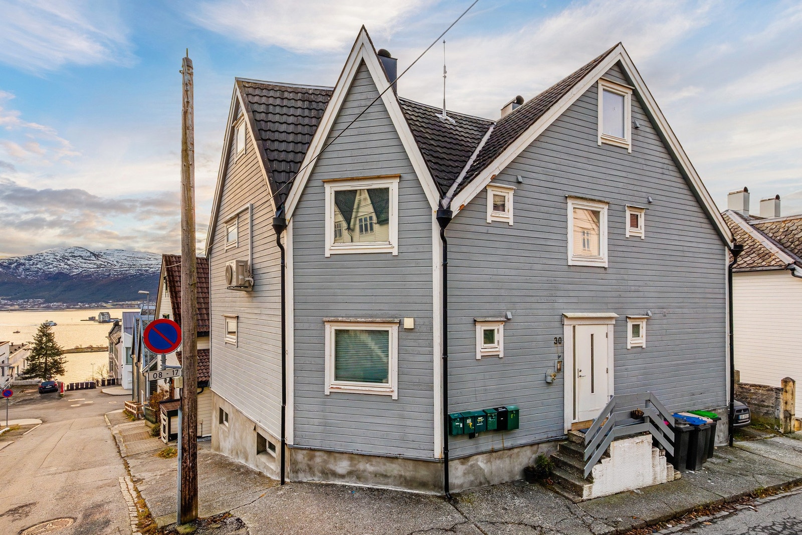 Sameiet Nedre Bergvegen 30. Galleribilde