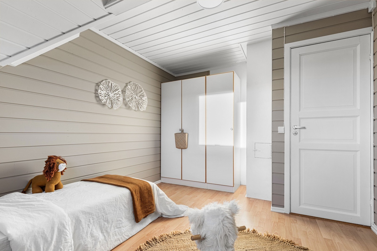 Soverom 3 med tilhørende garderobeskap. Galleribilde