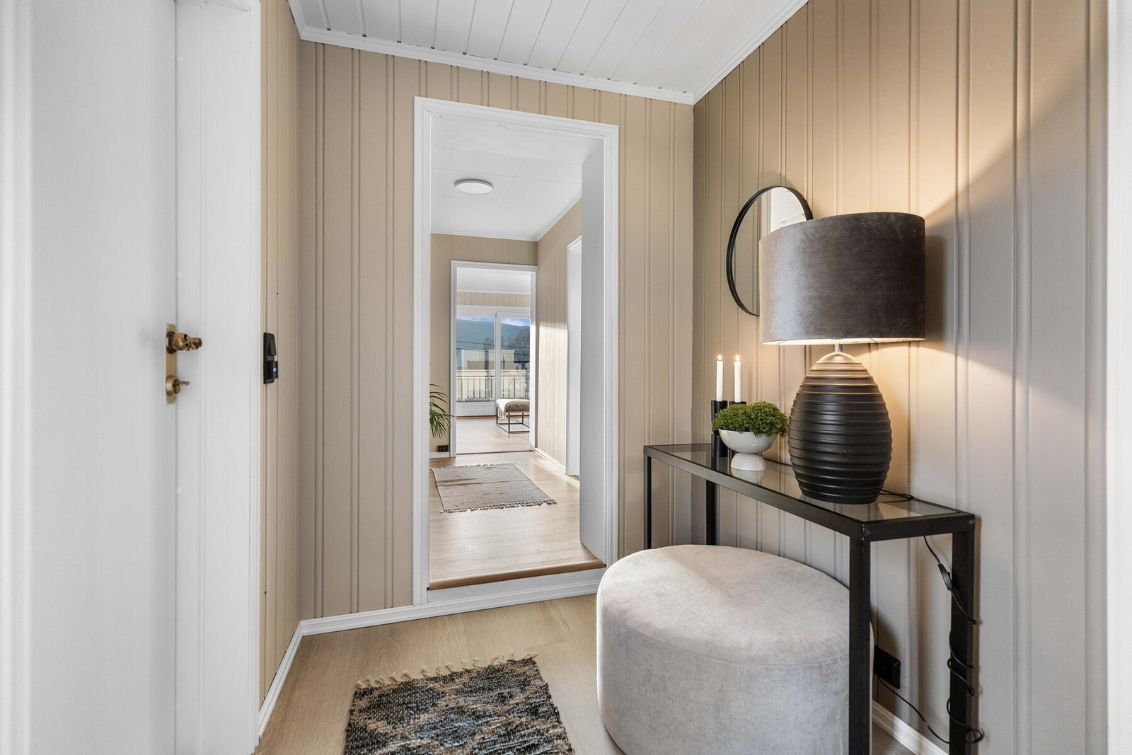 Fordelergang i andre etasje. Galleribilde