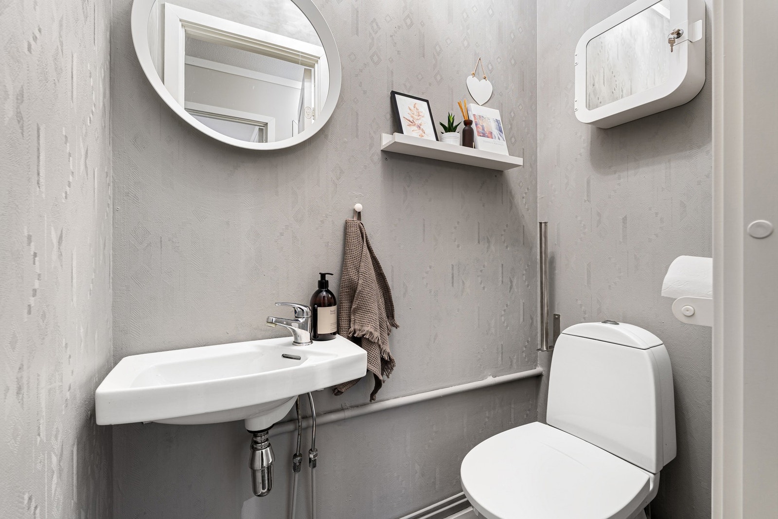 Separat toalettrom. Galleribilde