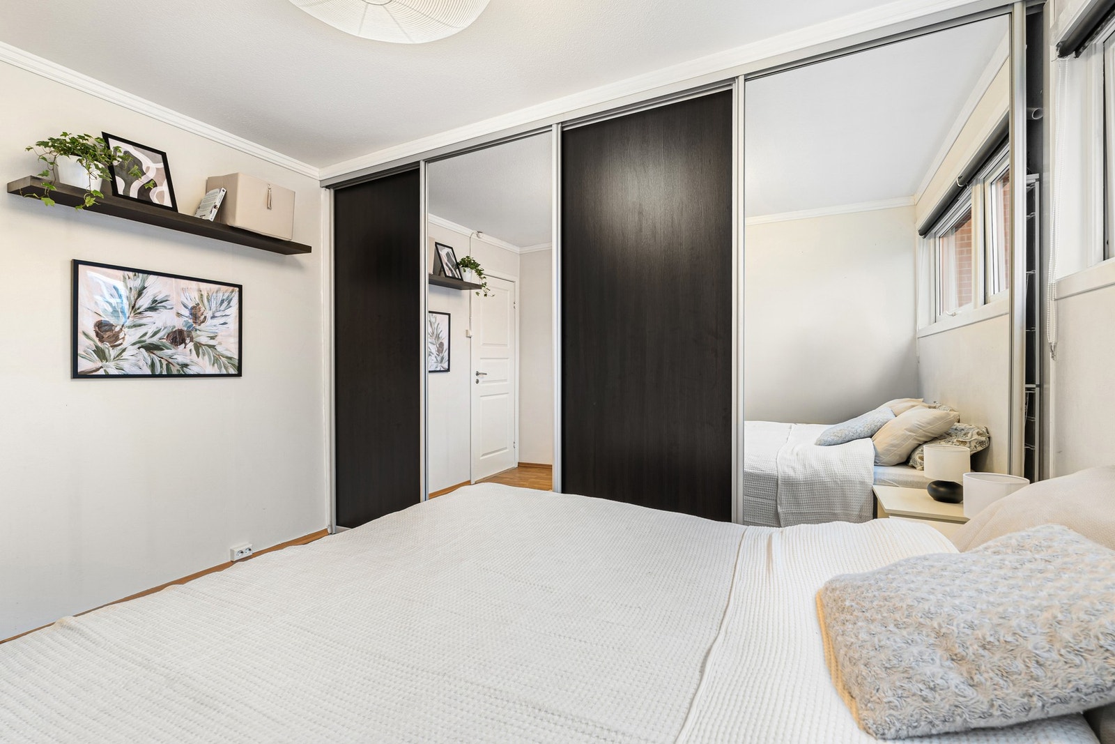 Soverommet har rikelig med lagringsplass og gode innredningsmuligheter. Galleribilde