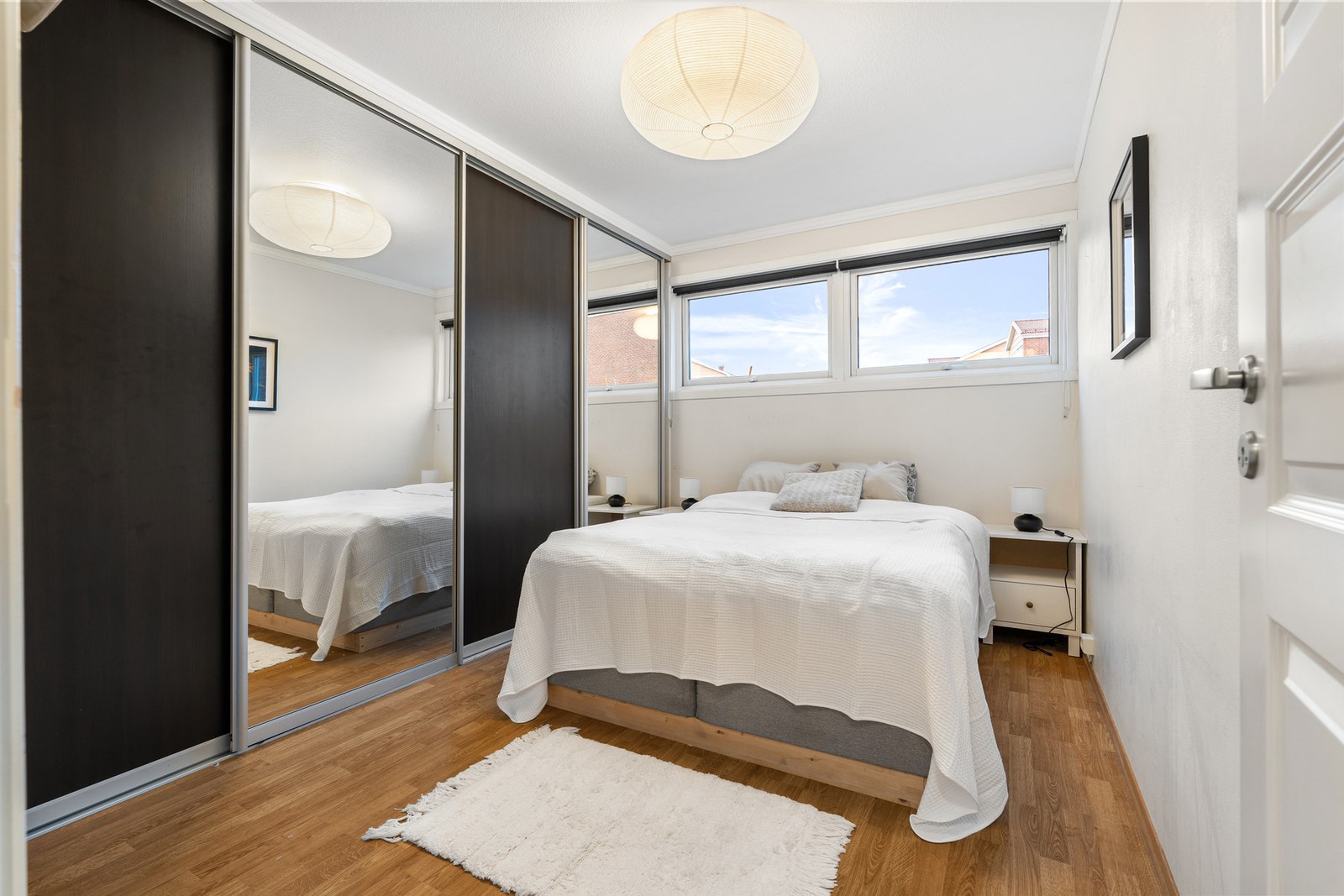 Romslig soverom på 11,2 m². Galleribilde