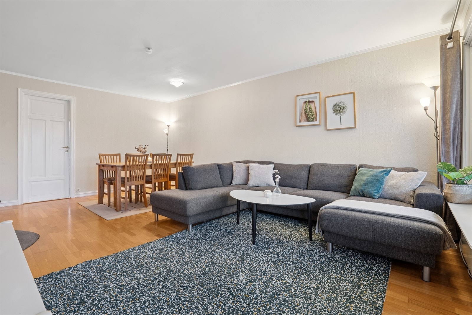 Her er det hyggelig å komme hjem, og å invitere gjester. Galleribilde