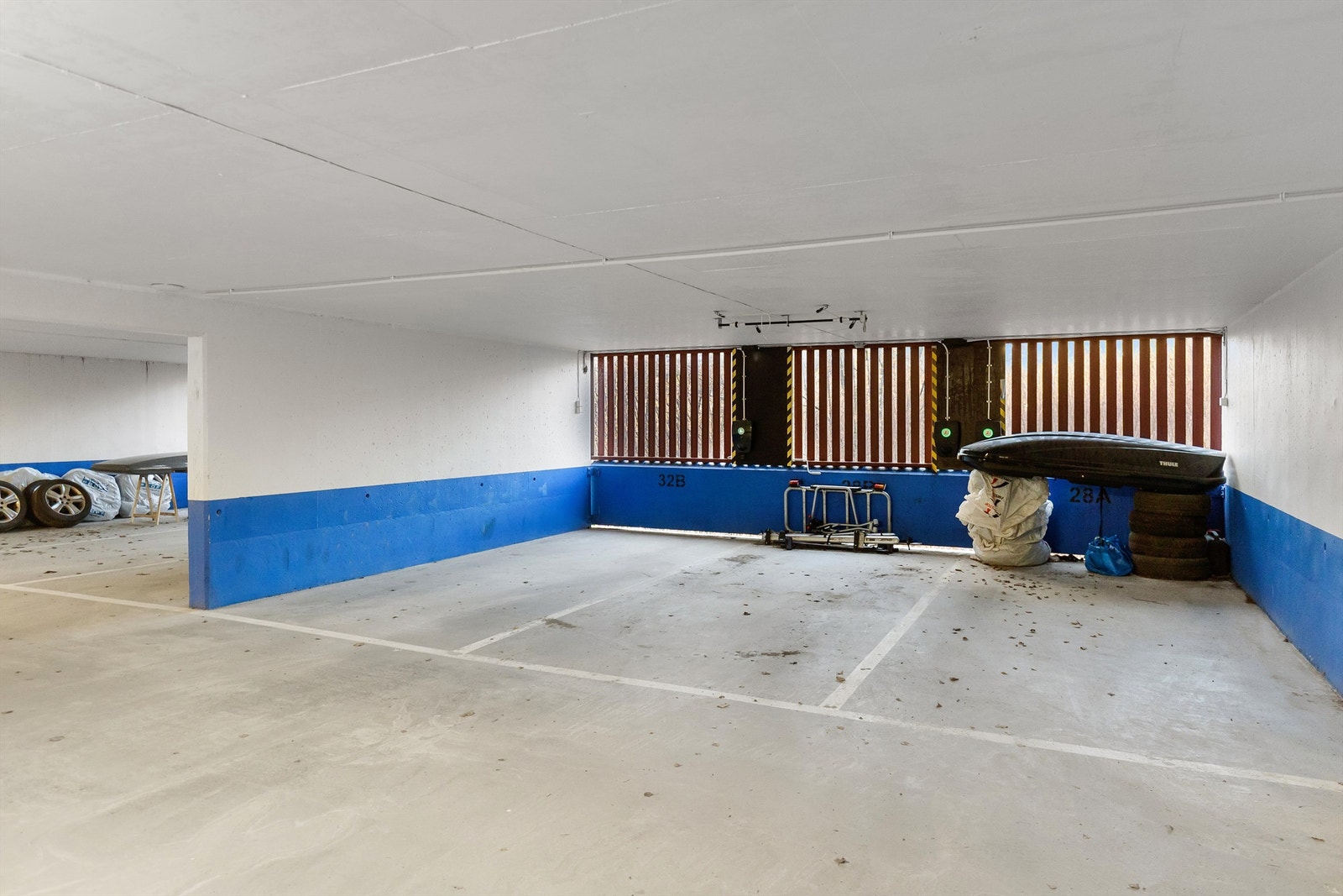 Leiligheten har vedtektsfestet eksklusiv bruksrett til én garasjeplass Galleribilde