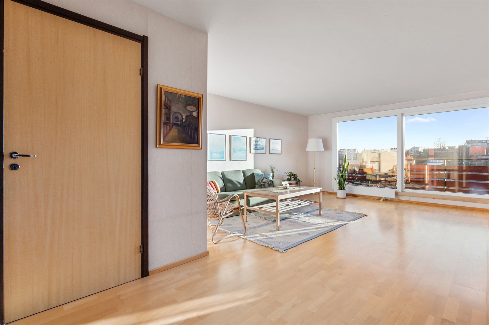 Attraktiv 3-roms selveierleilighet med behov for oppussing og stort potensial Galleribilde