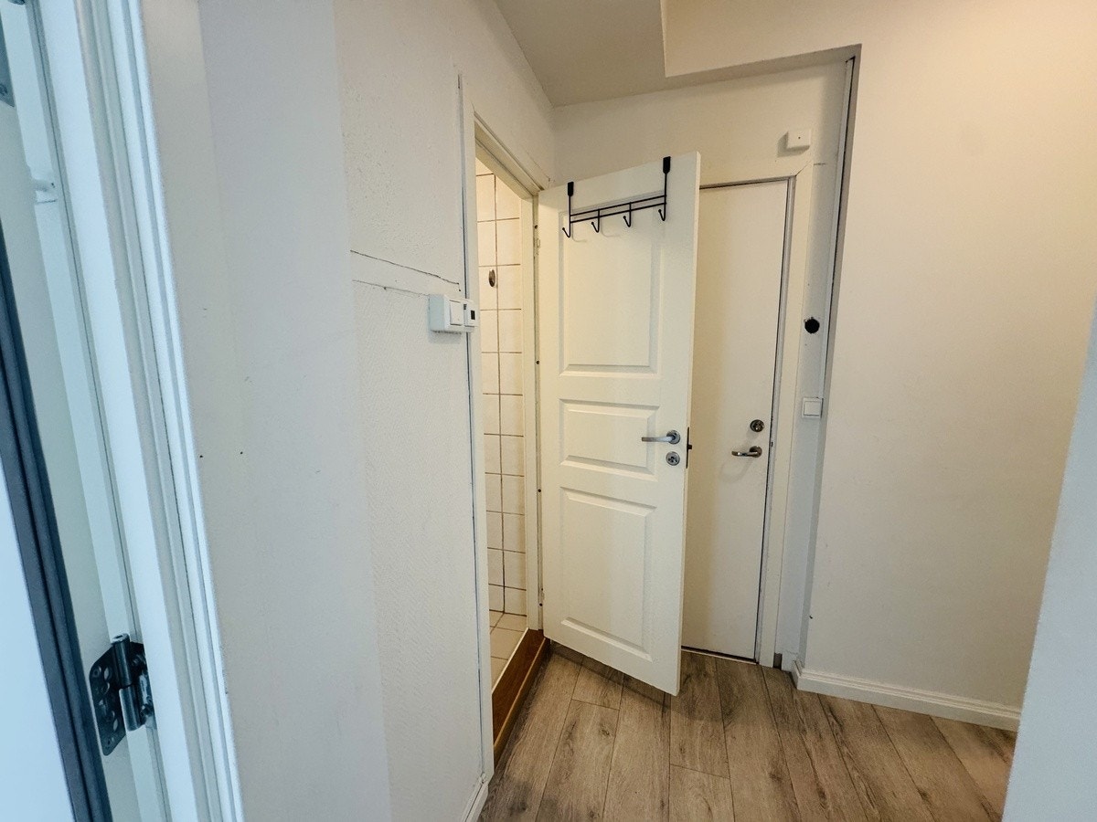 Inngang bad fra gang /sov 4/5 Galleribilde