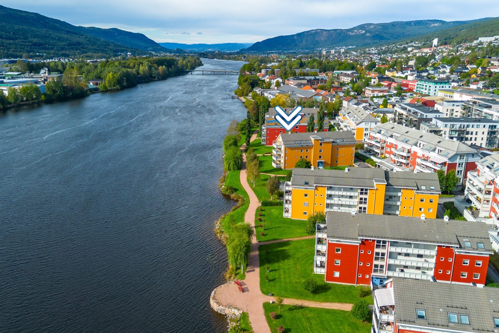 Sjelden mulighet. Bo midt i elvelandskapet på Hotvet strand. Galleribilde