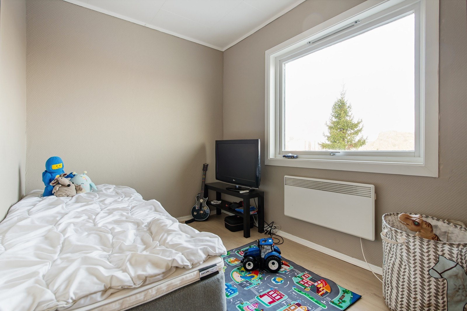 Soverom 2 er perfekt som barnerom. Galleribilde