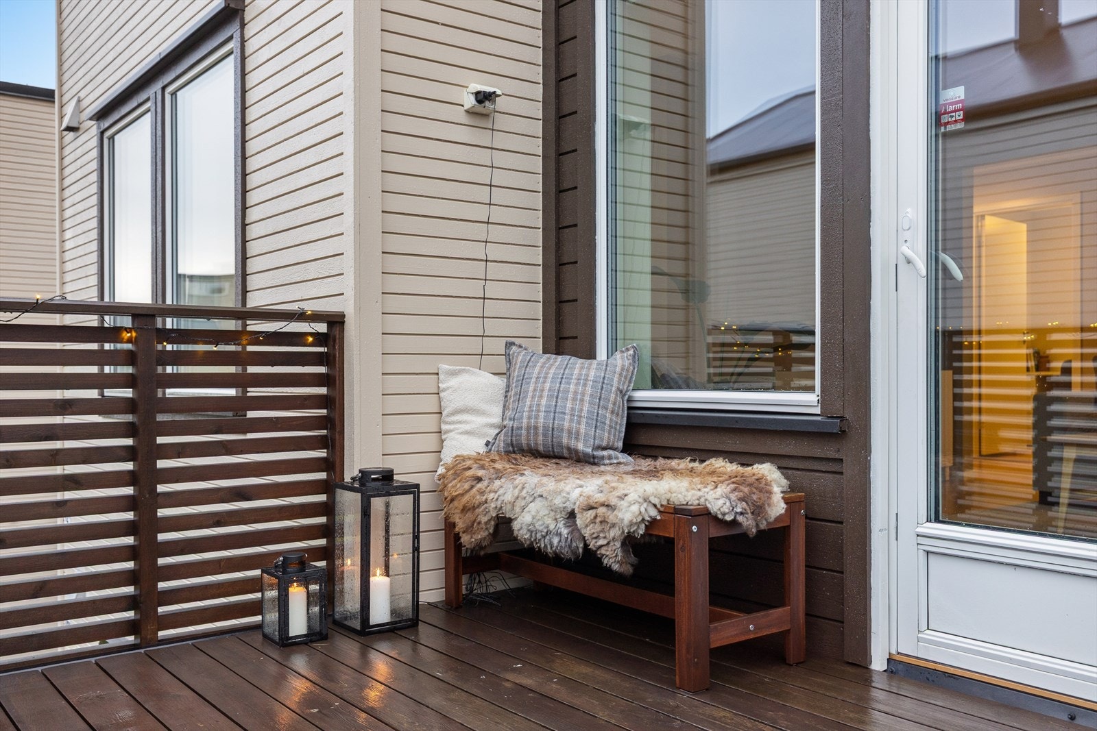 Leiligheten har en herlig, vestvendt altan. Galleribilde