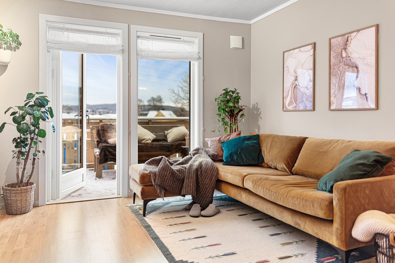 Balkongen har utgang fra stuen. Galleribilde