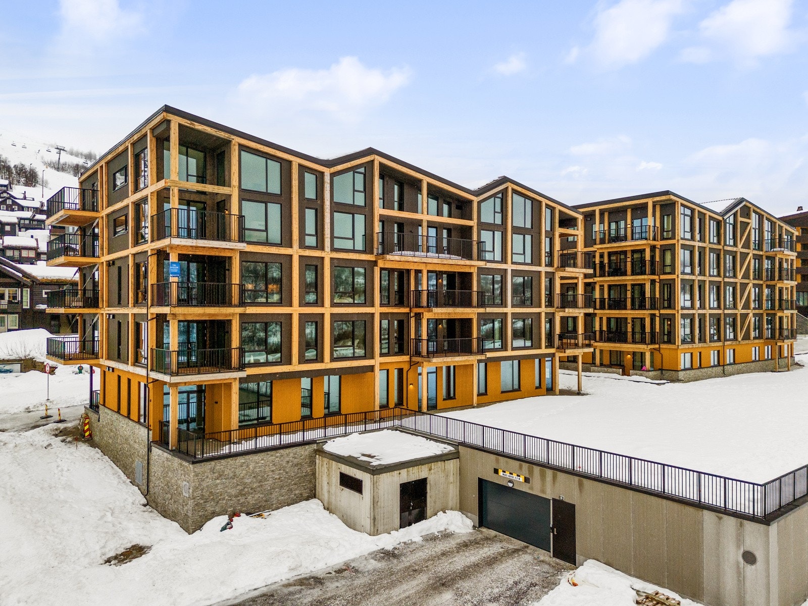 Med sin sentrale plassering er Sendo-bygget et meget attraktivt utgangspunkt for å nyte alt hva Myrkdalen Fjellandsby har å by på. Galleribilde