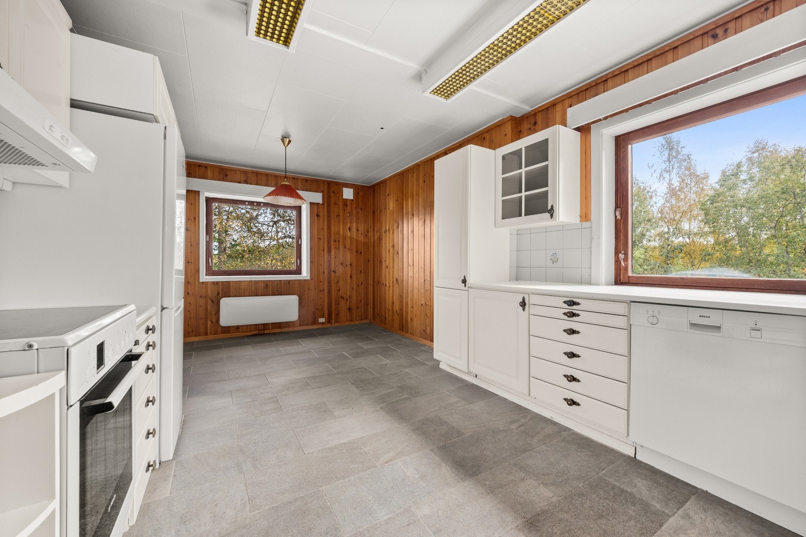 Stort kjøkken med mange muligheter Galleribilde