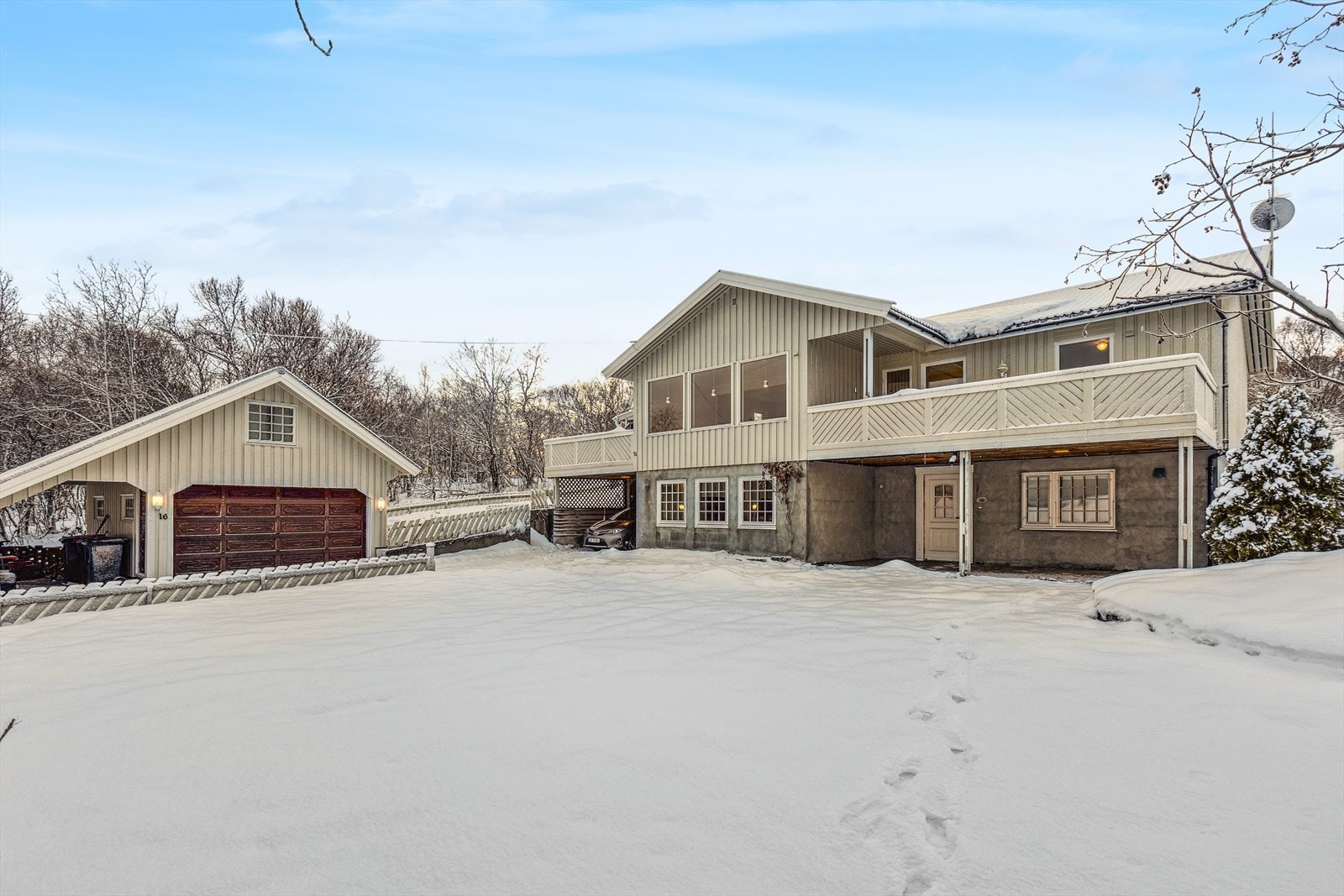 Velkommen til Koralstien 16 - En familievennlig enebolig på Sandtorg med garasje og carport. Galleribilde