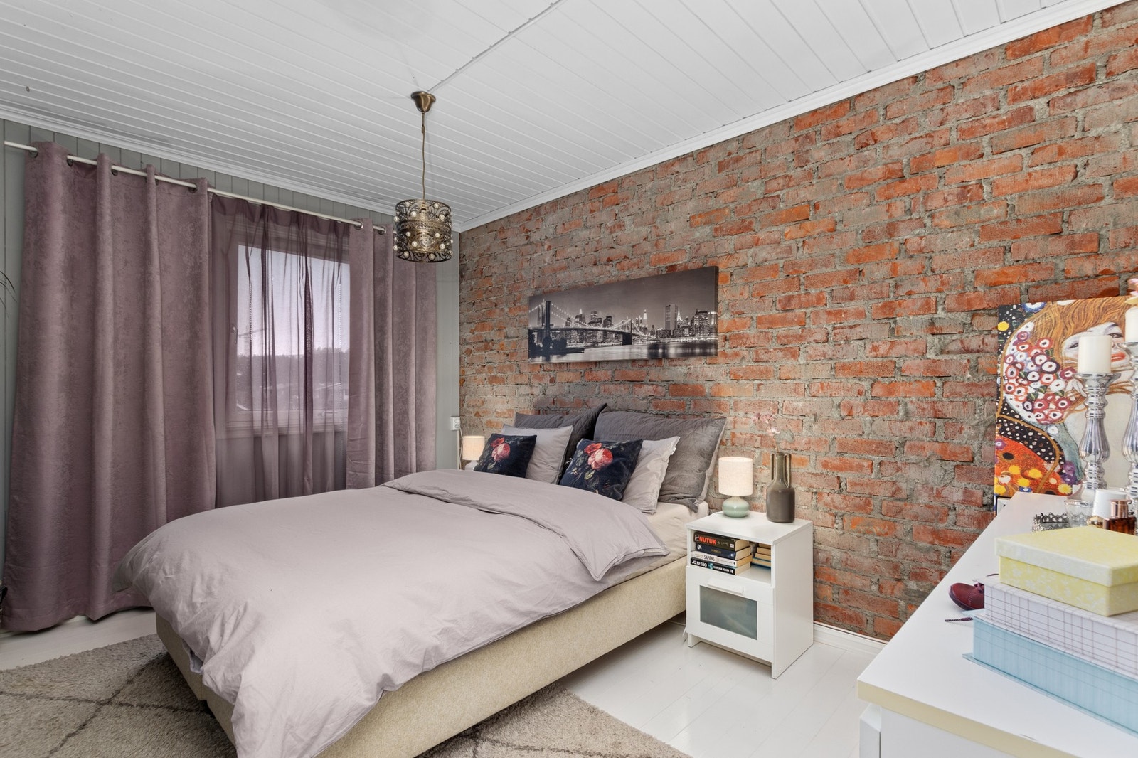 Et av fire soverom i andre etasje. Galleribilde