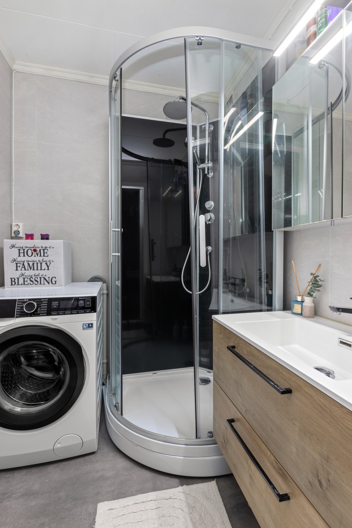 Nyoppusset bad. Galleribilde