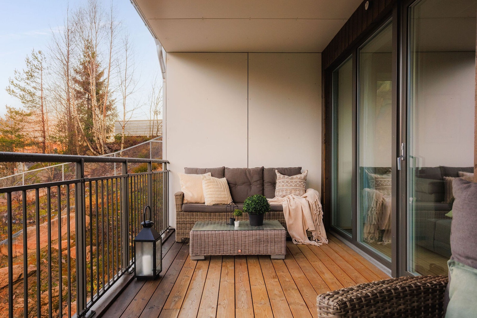 I tillegg til at det er en utebod for ekstra oppbevaring. Meget praktisk! Galleribilde