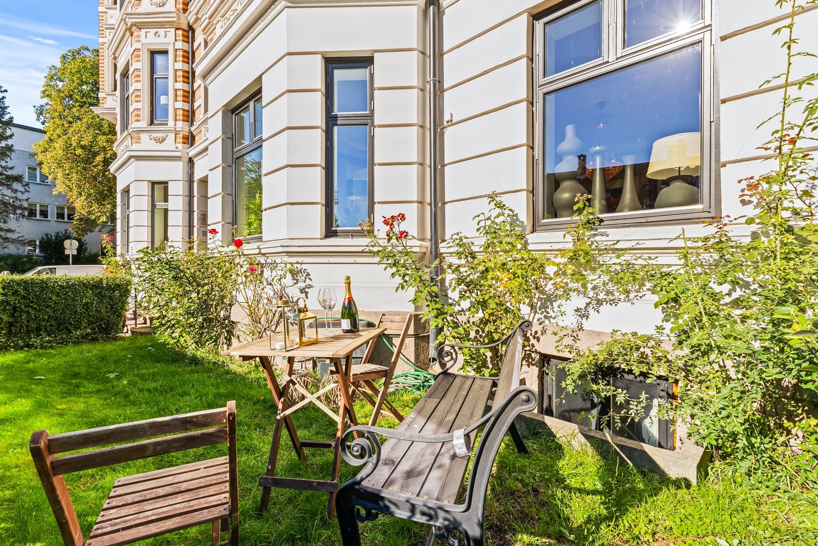 Sameiet har et hyggelig fellesareal ved inngangspartiet. Galleribilde