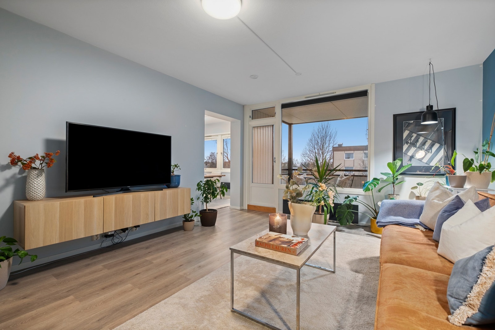 Velkommen til Sigurd Jorsalfars veg 25A - og denne flotte 3-romsleiligheten beliggende i et attraktivt og veletablert område på Berg/Tyholt! Galleribilde