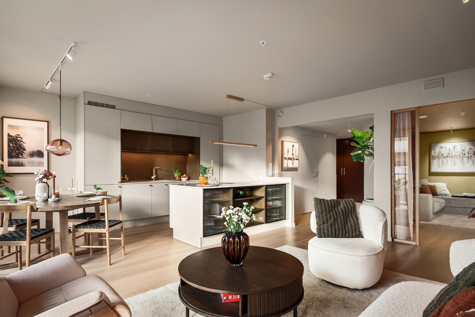 Leiligheten ble pusset opp i 2025 og fremstår svært smakfull. Galleribilde