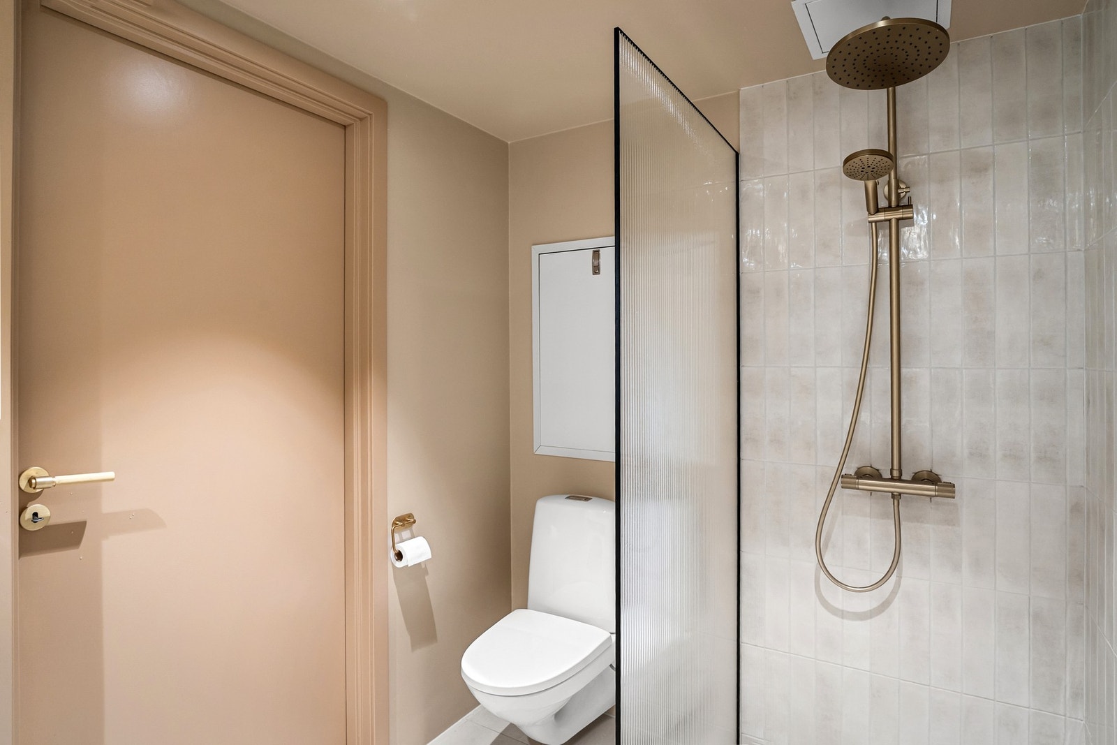 Det er brukt mikrosement på veggene som gir en lekker finish. Galleribilde