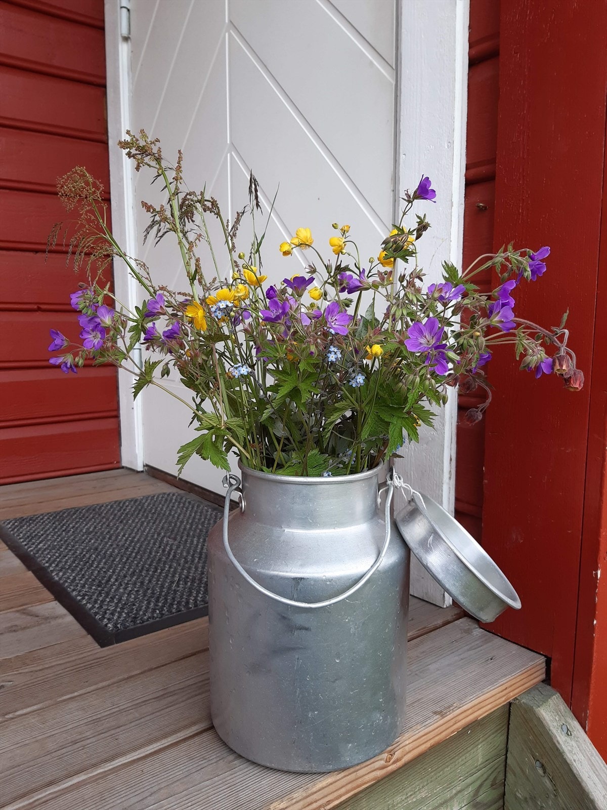Stemning på trappen. (Selgers foto) Galleribilde