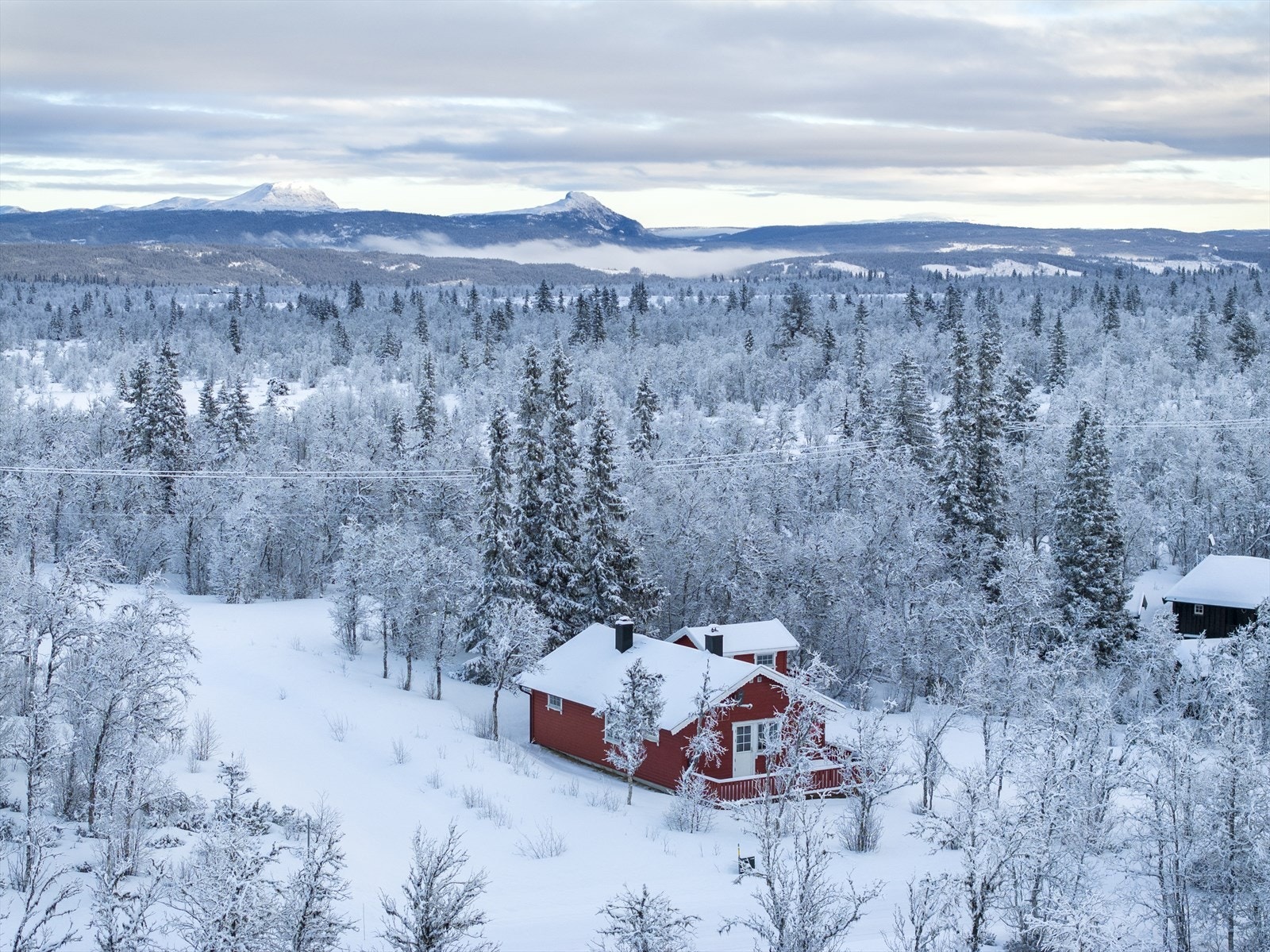 Nærheten til naturen og uteområdene er noe som man gjerne ønsker seg når man skal nyte hyttelivet til det fulle. Galleribilde