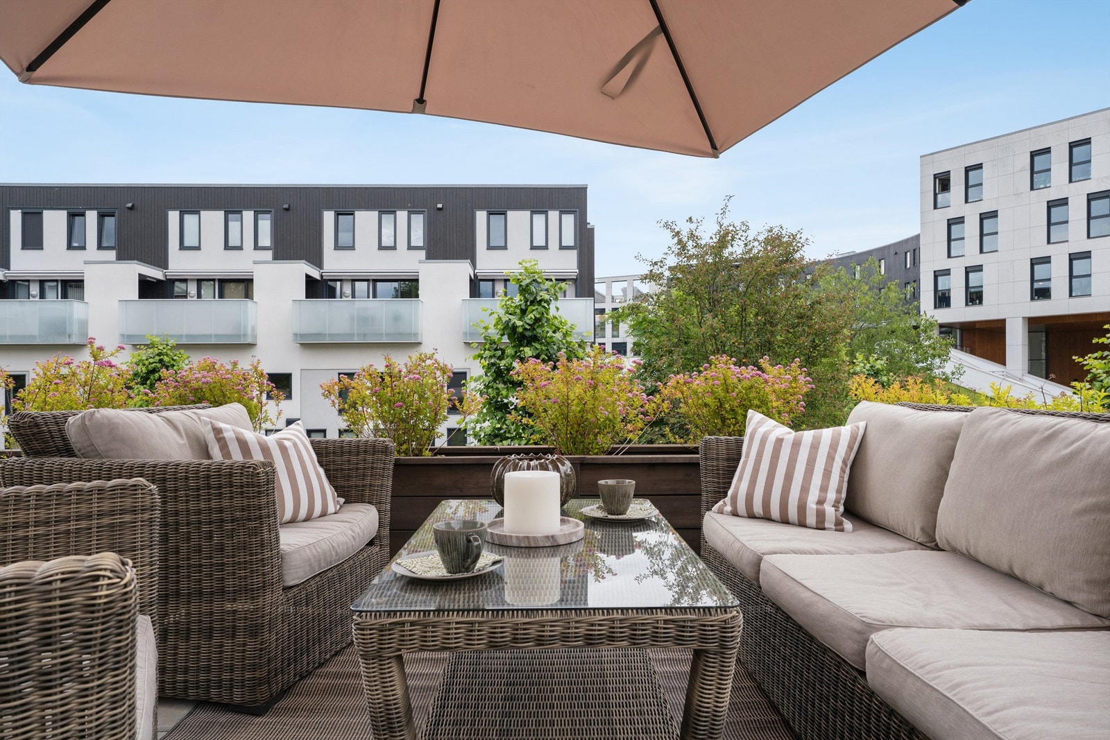 En ypperlig plass for de varme sommerdagene, hvor man bor i gangavstand til Mjøsa. Galleribilde