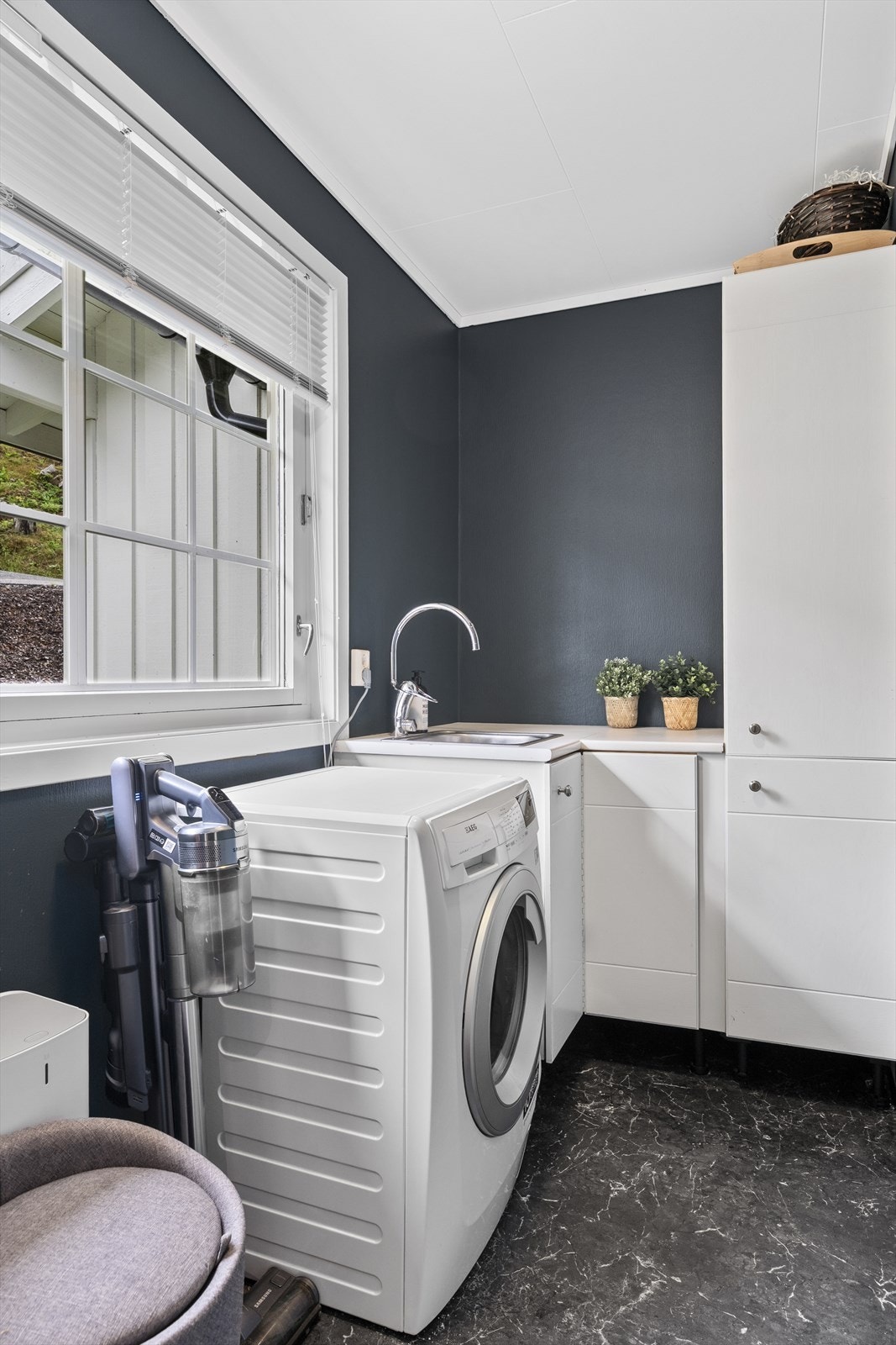 Vaskerom. Galleribilde