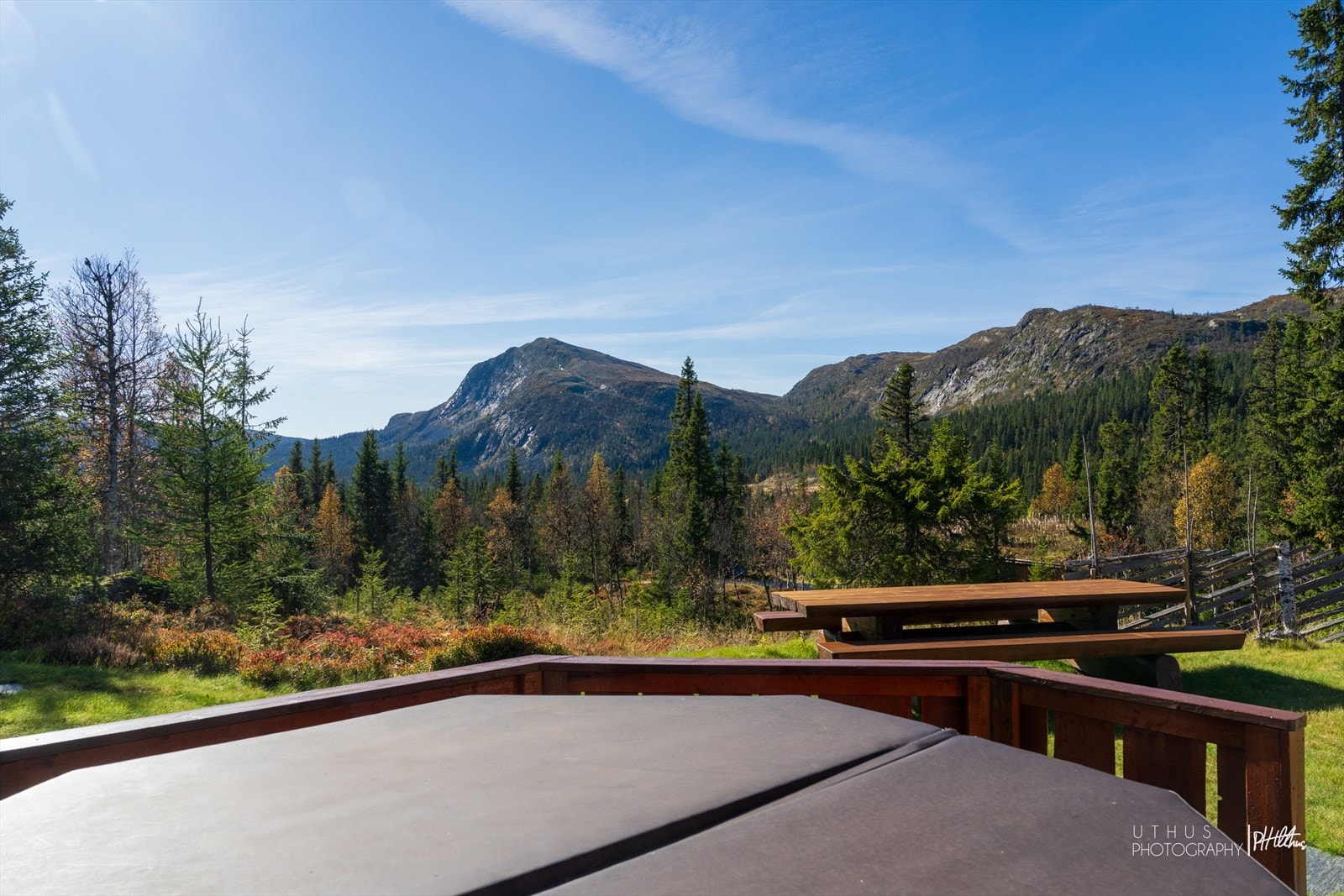 Jacuzzi med flott plassering og majestetisk utsikt! Galleribilde