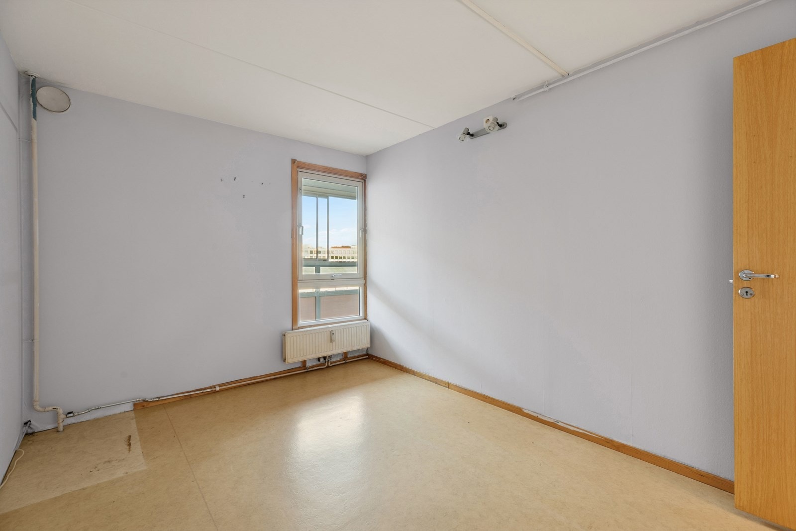 Leiligheten har en barnevennlig planløsning med to gode soverom. Galleribilde