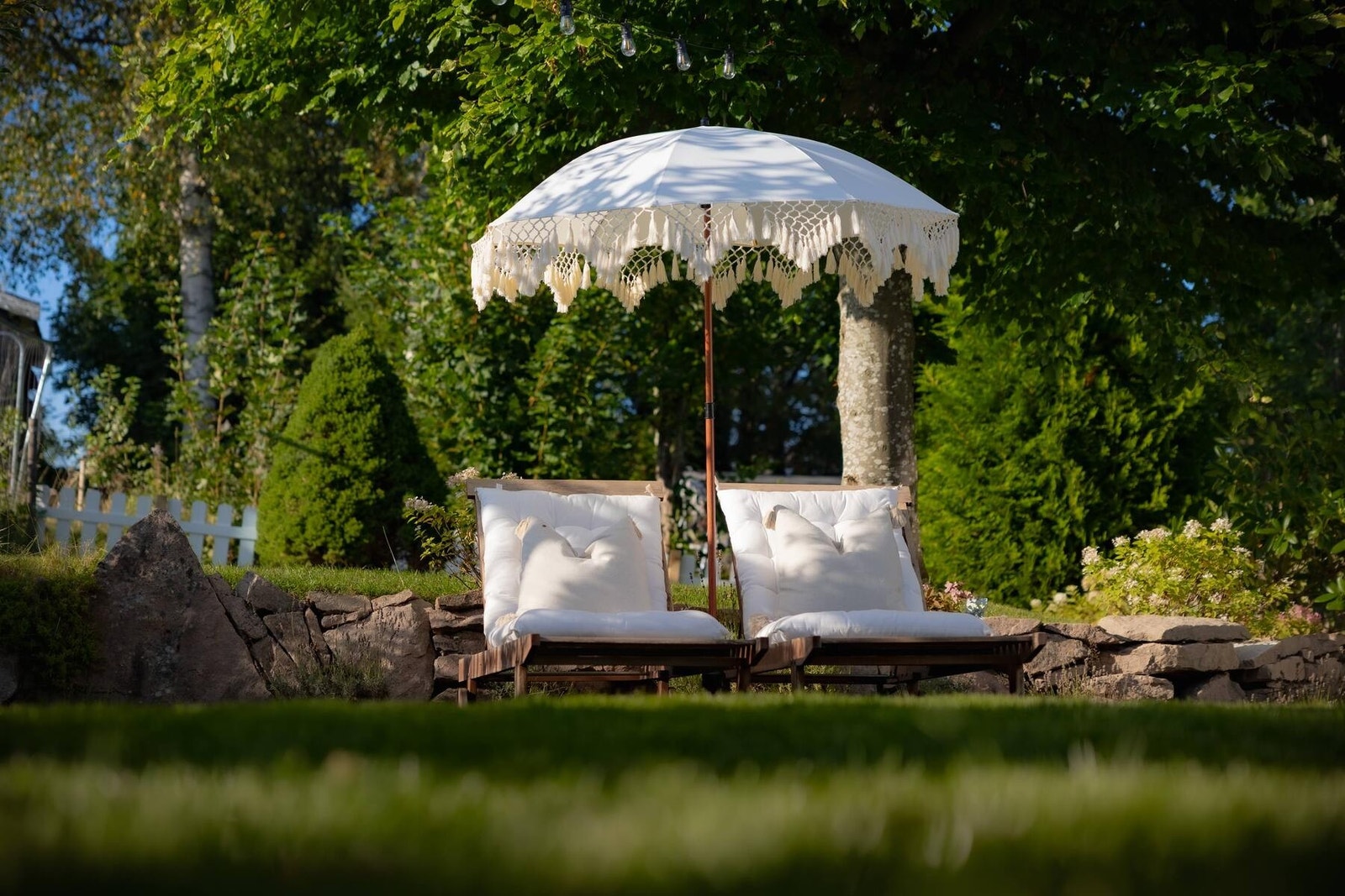 Uteområdet oppleves ryddig, oversiktlig og lettstelt. Galleribilde