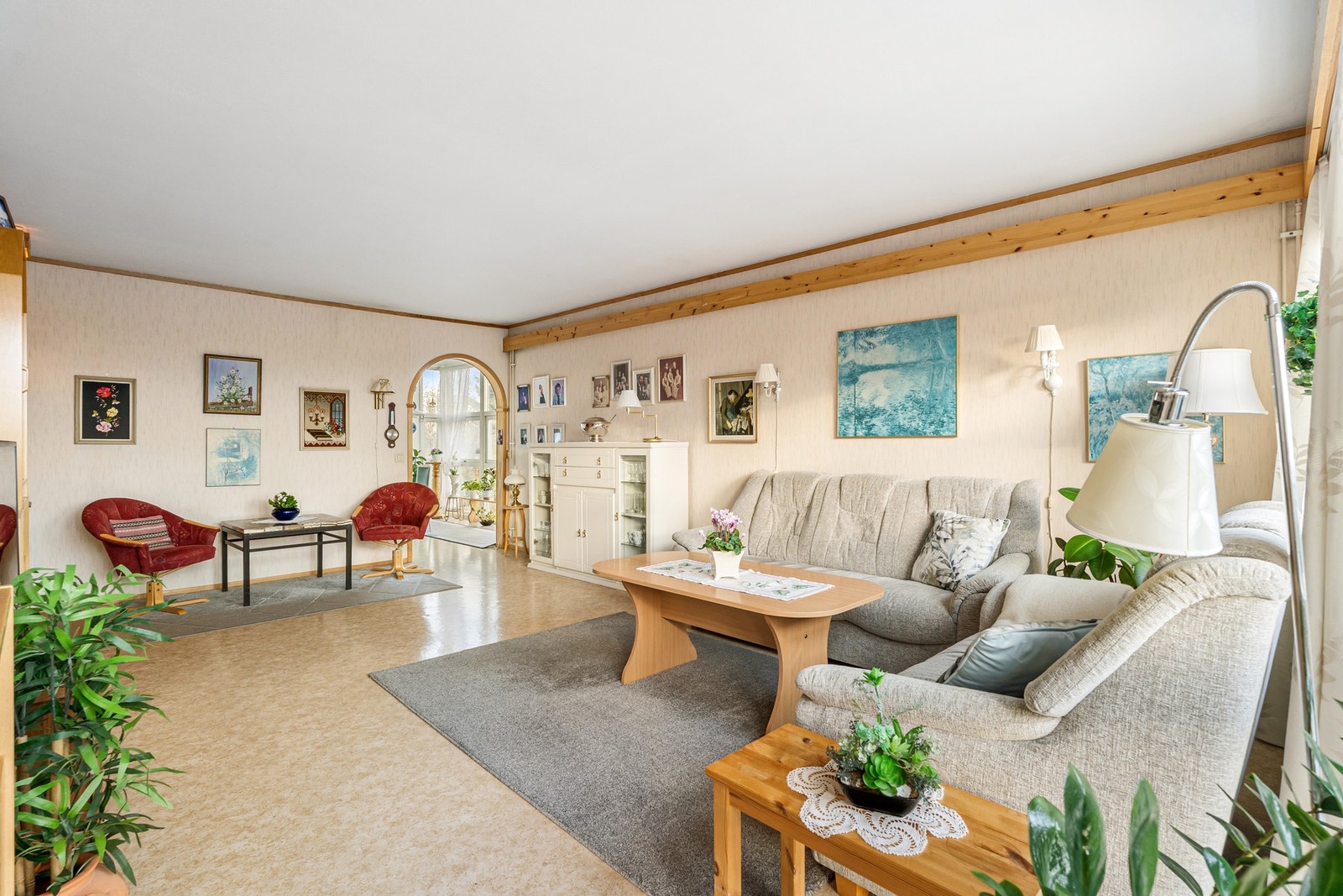 Leiligheten har oppvarming gjennom fjernvarme. Galleribilde