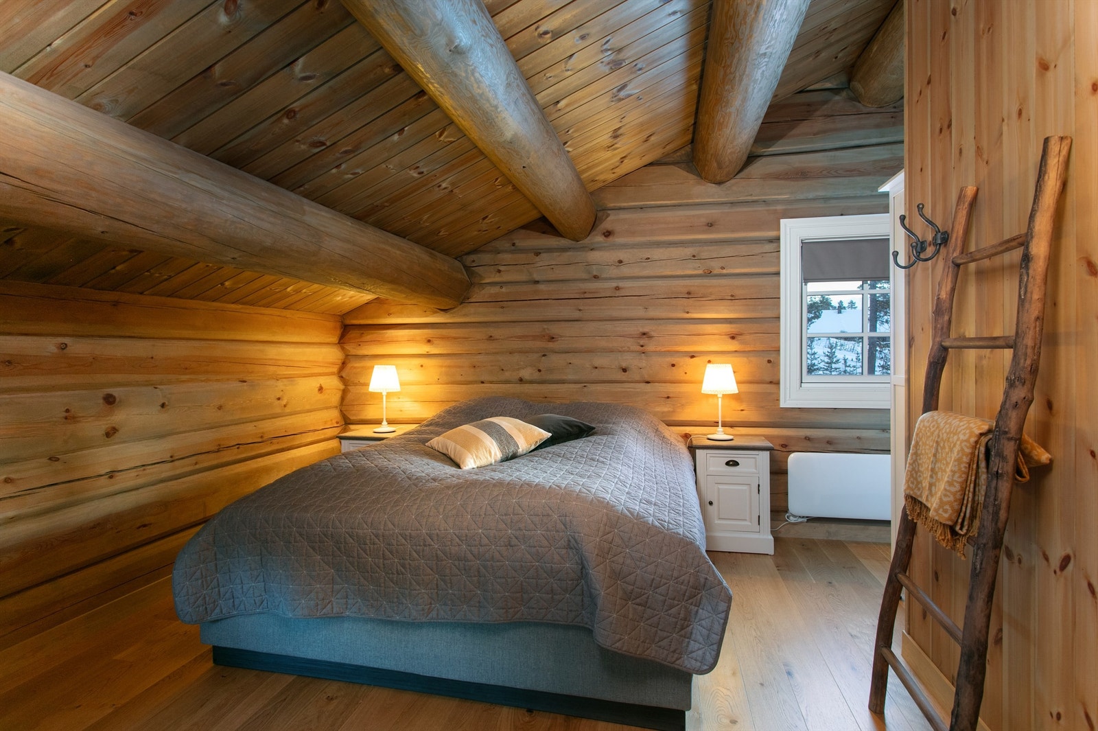 Romslig soverom nr 4 beliggende i 2. etasje/loft Galleribilde