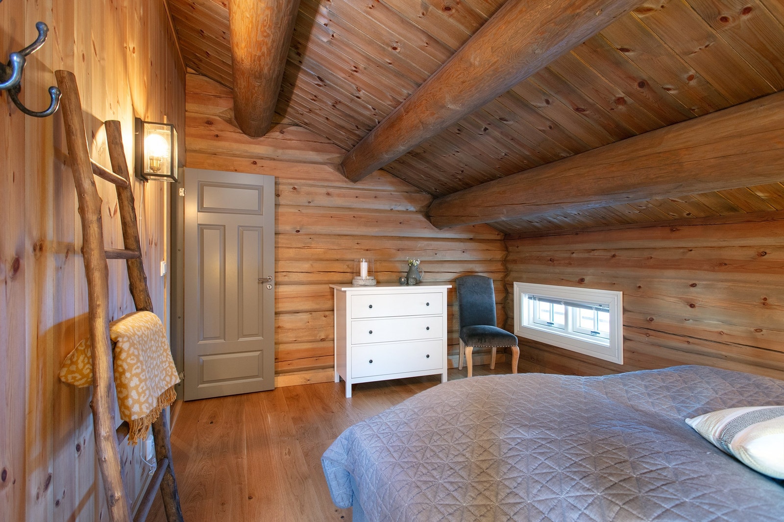 Romslig soverom nr 4 beliggende i 2. etasje/loft Galleribilde