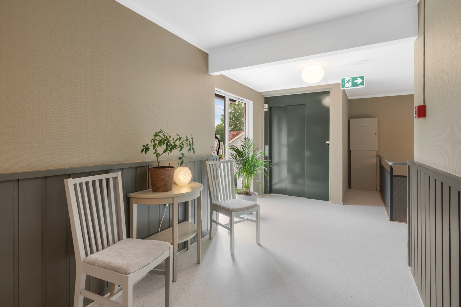 Heis/gang. Galleribilde