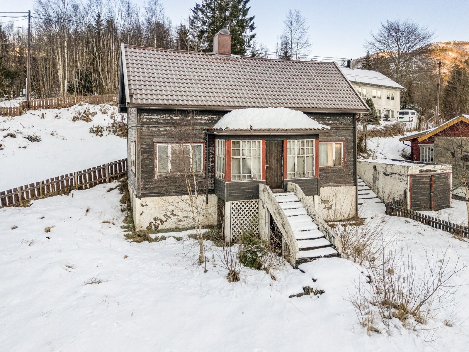 Fritidsboligen burde vurderes som totalrenovering/riving Galleribilde