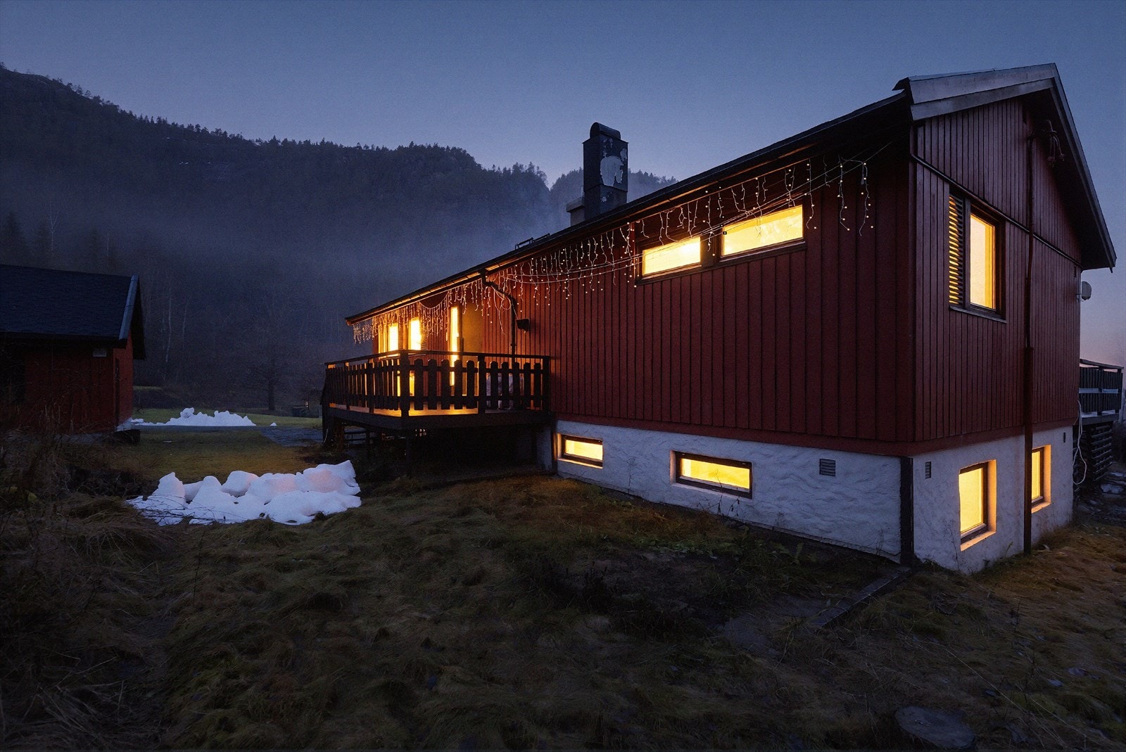 Kveldsstemning i Lauvkasinvegen 12 Galleribilde