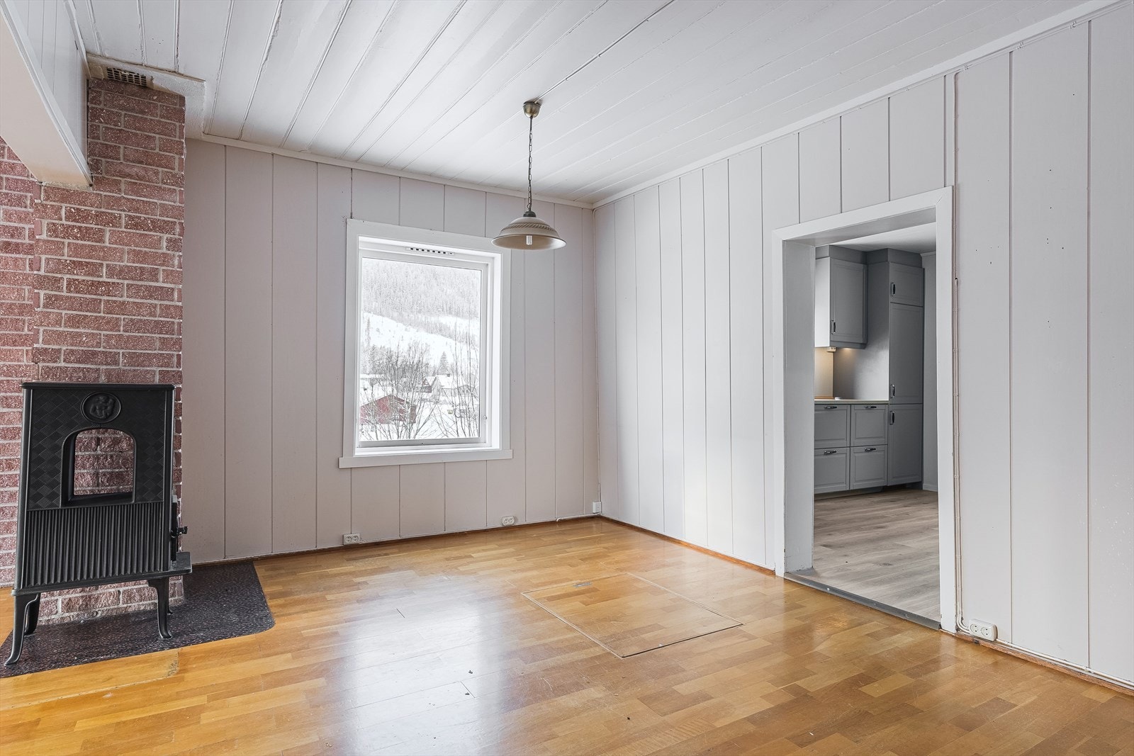 En godt egnet plass for en spisestue, rett i nærheten av det fine kjøkkenet. Galleribilde