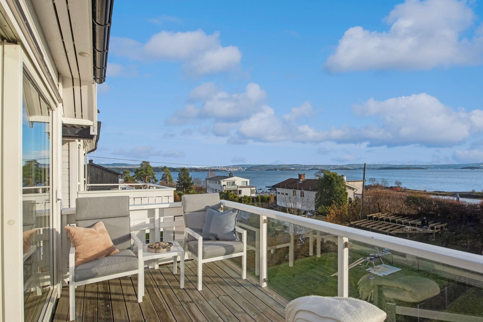 Balkongen ut fra stuen i 2.etasje. Galleribilde